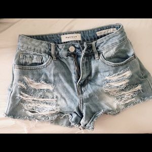 DISTRESSED DENIM SHORTS